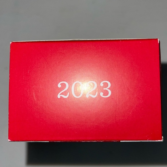 Hallmark Hummer EV Ornament - Picture 5 of 5